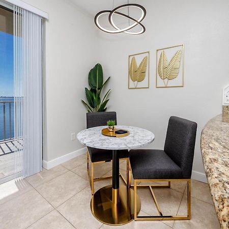 Elegant Waterfront Place For Two/Boca Ciega Resort Сейнт Питърсбърг Екстериор снимка