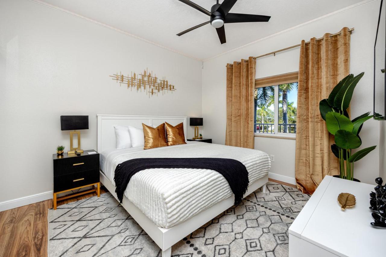 Elegant Waterfront Place For Two/Boca Ciega Resort Сейнт Питърсбърг Екстериор снимка