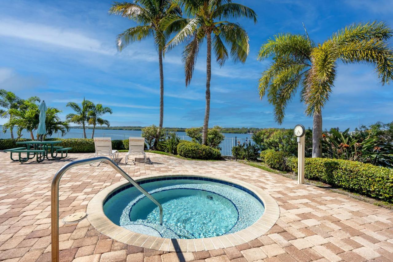 Elegant Waterfront Place For Two/Boca Ciega Resort Сейнт Питърсбърг Екстериор снимка